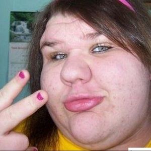 Meet your Posher, Khloe